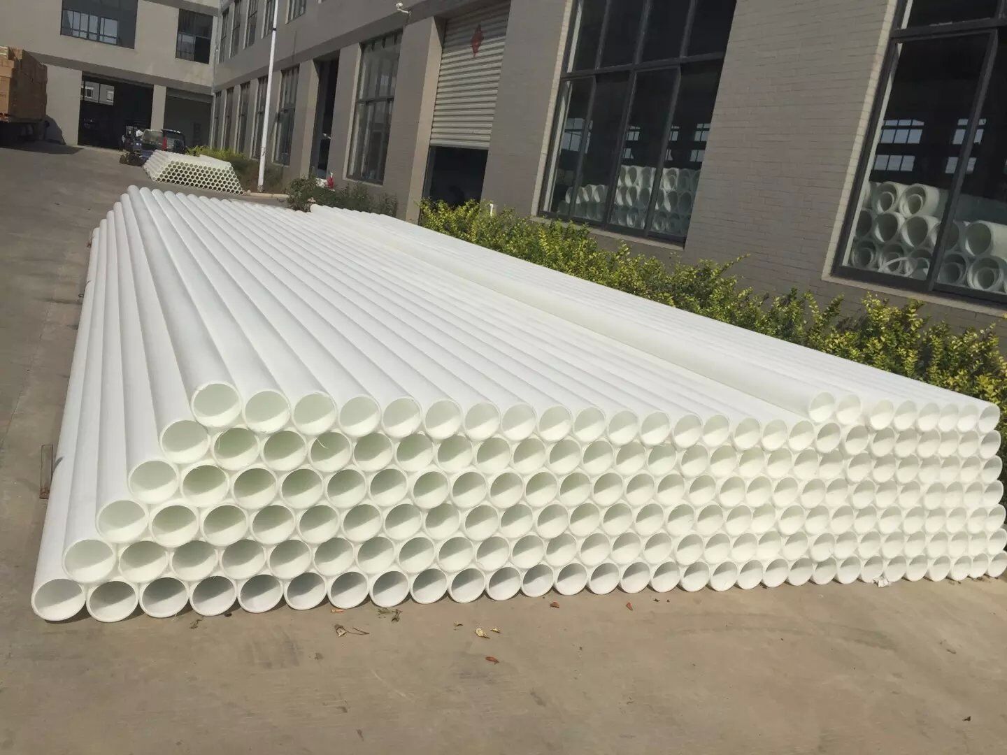 聚丙烯PP管依據模具框架進